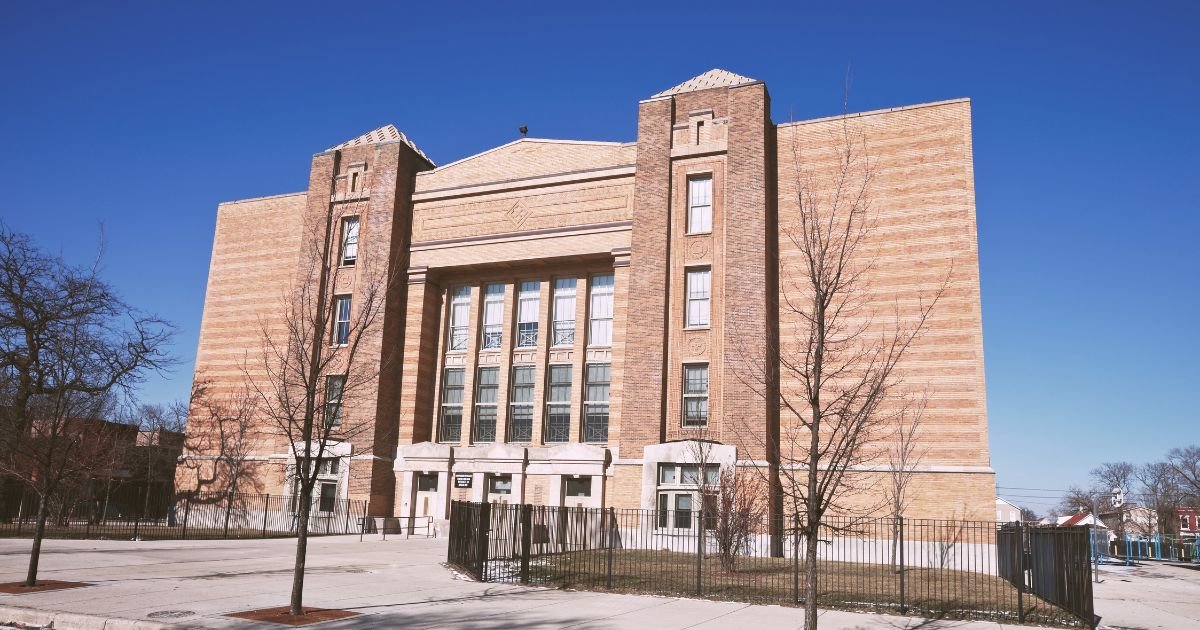 southeast chicago school in pullman, chicago