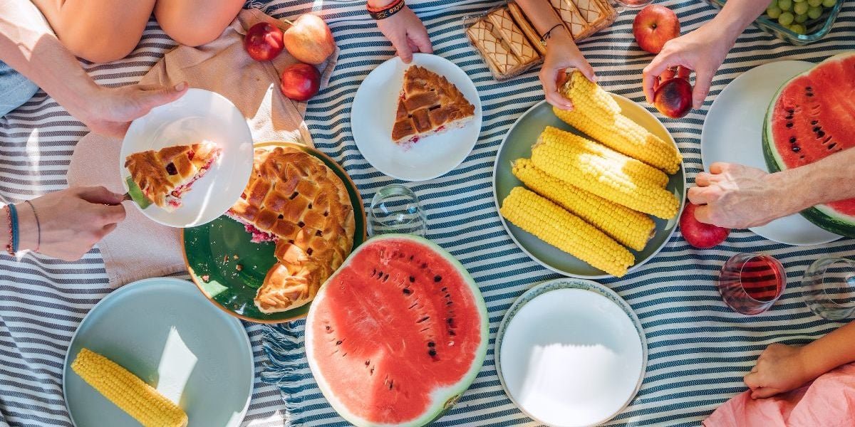 Tips for a healthier summer picnic